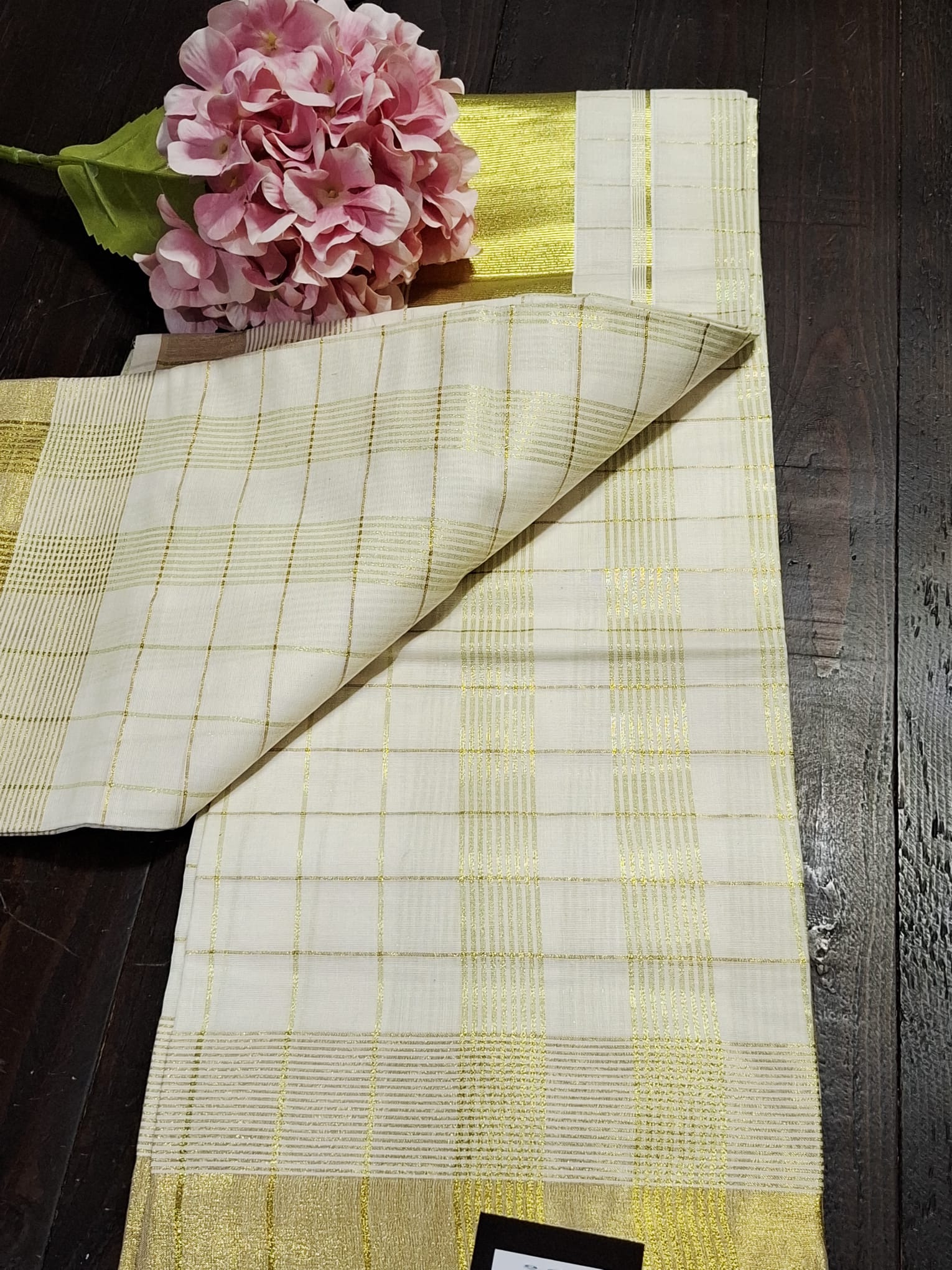 Elegant Golden Tissue Set Mundu